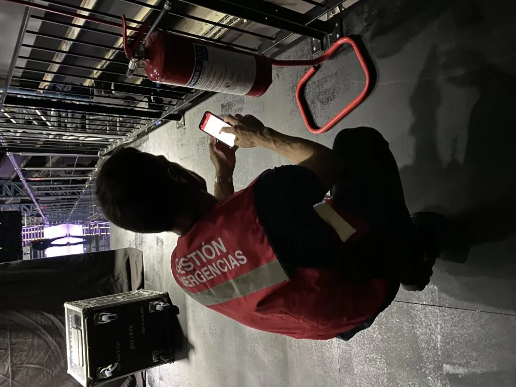 empresas de proteccion contra incendios, empresa contraincendios, instaladores contra incendios, sistema contra incendios, equipos de seguridad industrial, reglamento de instalaciones de proteccion contra incendios, equipo de proteccion individual, material emergencias, material bombero