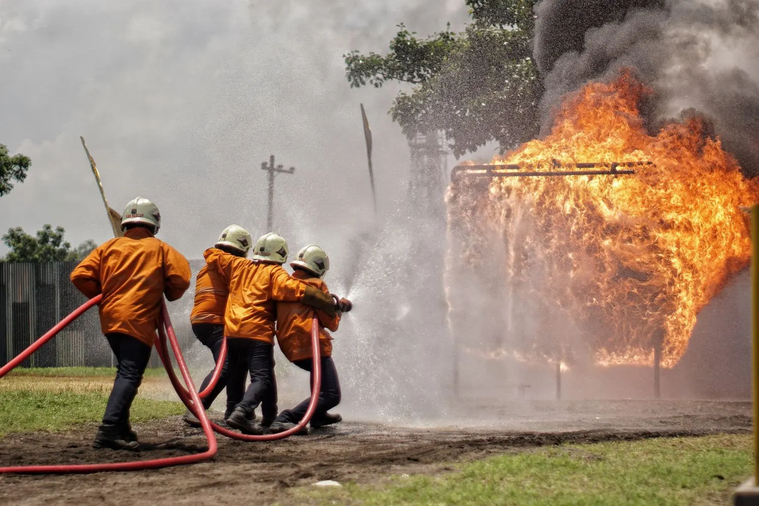 gep-services-plan-incendios-3 empresas de proteccion contra incendios, empresa contraincendios, instaladores contra incendios, sistema contra incendios, equipos de seguridad industrial, reglamento de instalaciones de proteccion contra incendios, equipo de proteccion individual, material emergencias, material bombero